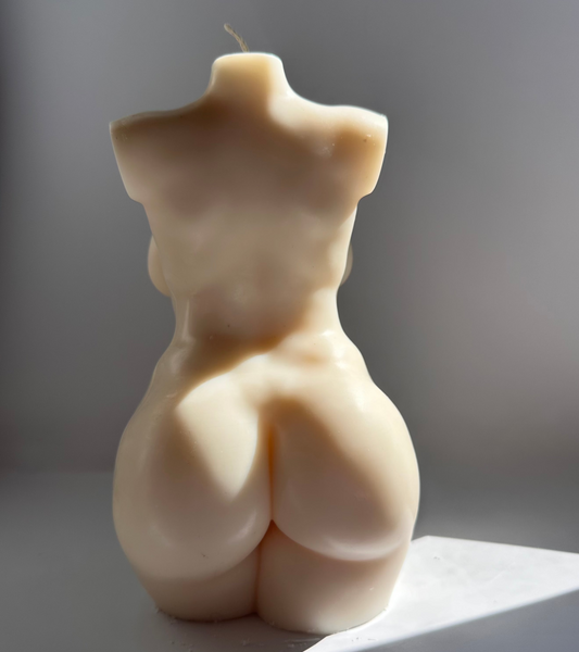 Gabriela Candle - 13 cm