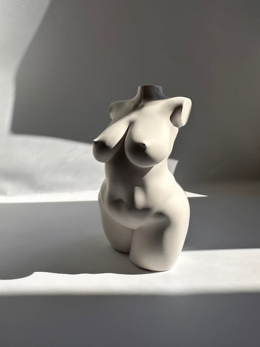 Estatua Gabriela - 13 cm