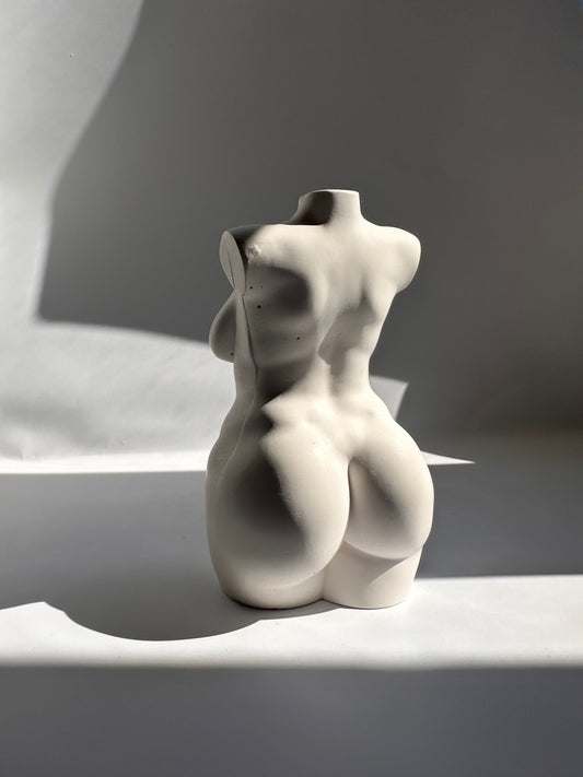 Estatua Gabriela - 20 cm